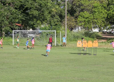 Time treinou muitas bolas na área