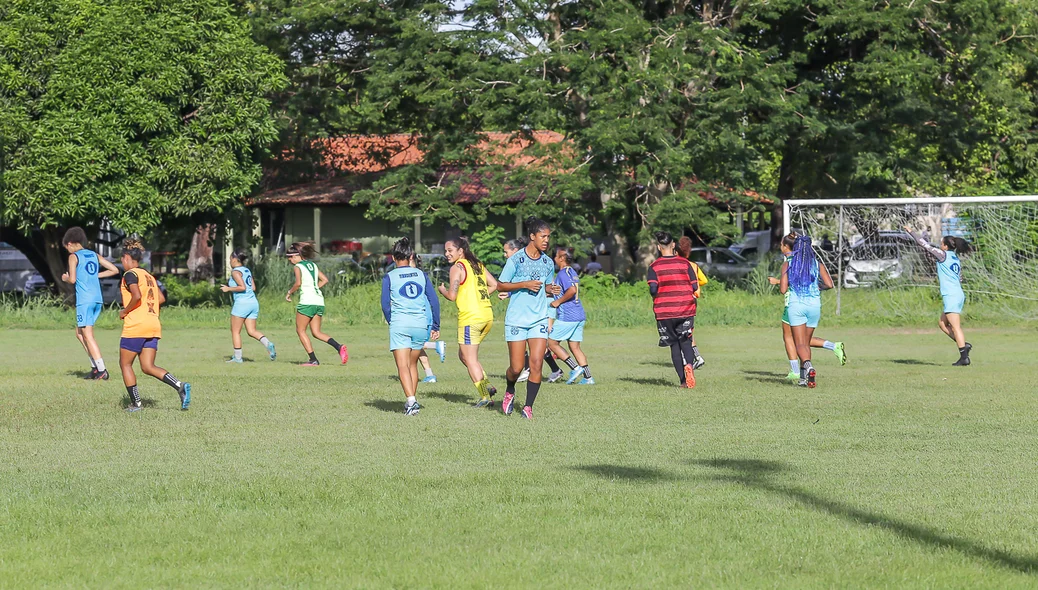 Time vem treinando forte em busca da classificação