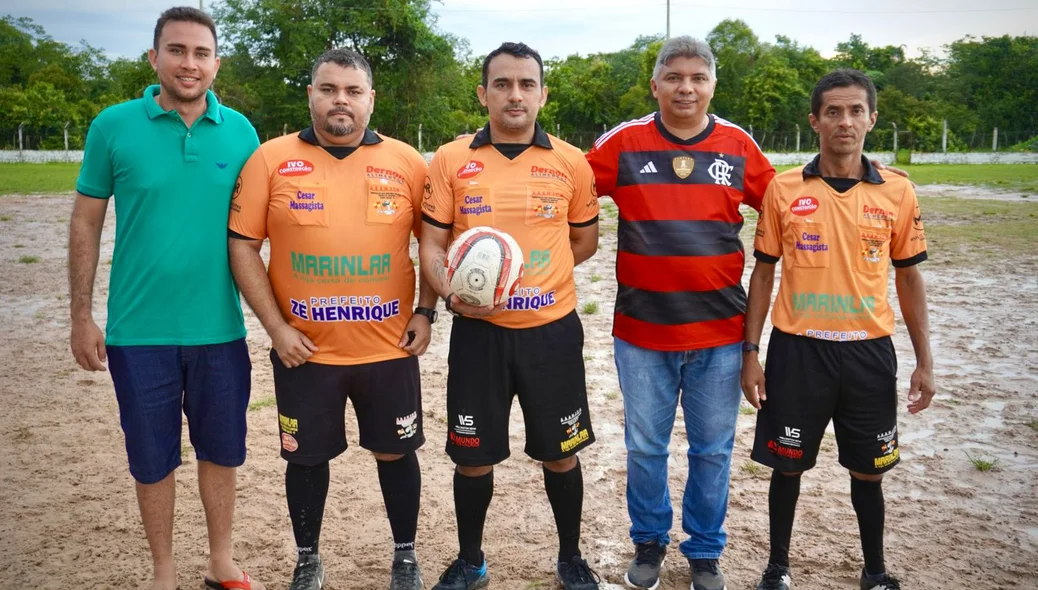 Trio de arbitragem