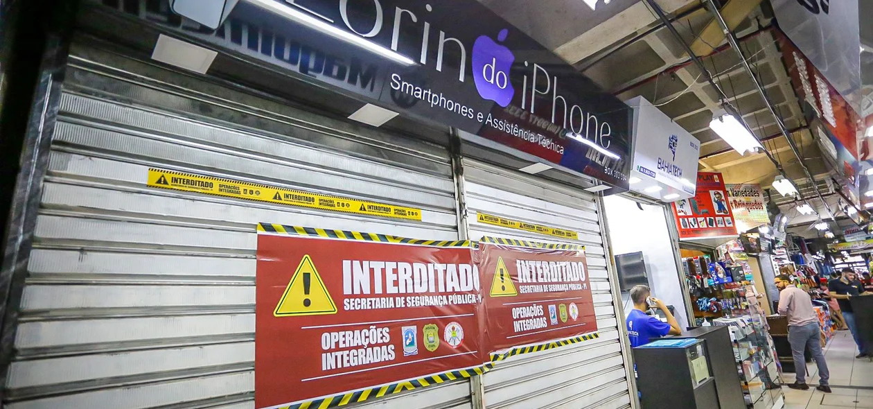 Várias lojas foram interditadas pela polícia