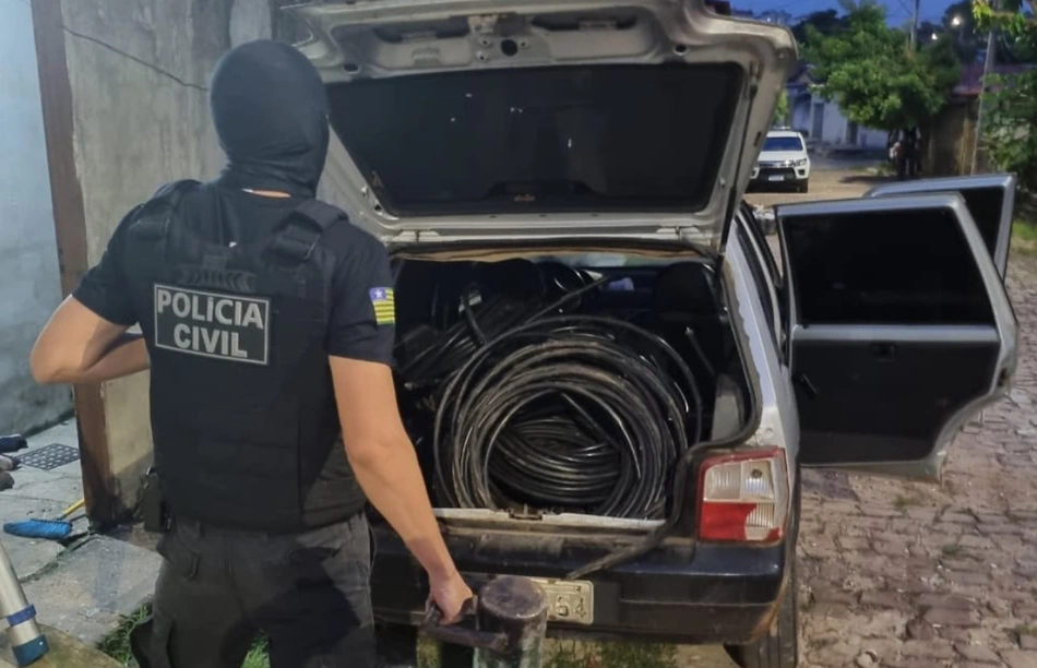 Veículo com o material de fibra ótica