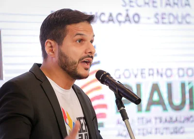 Washington Bandeira, Secretaria de Estado e Educação