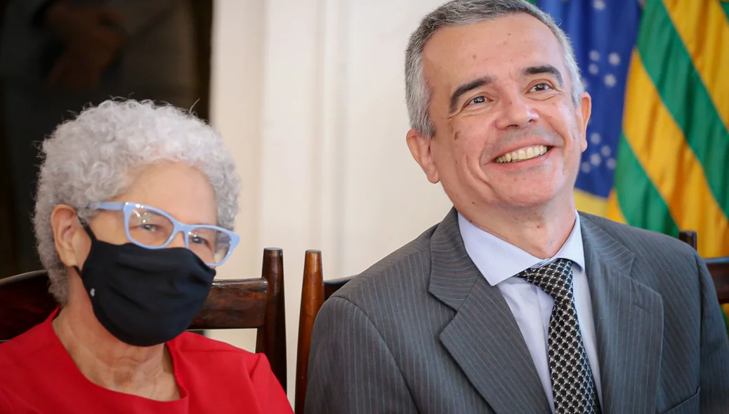 Washington Bonfim e Regina Sousa