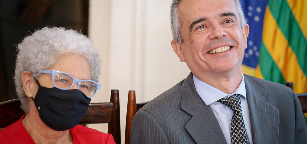 Washington Bonfim e Regina Sousa