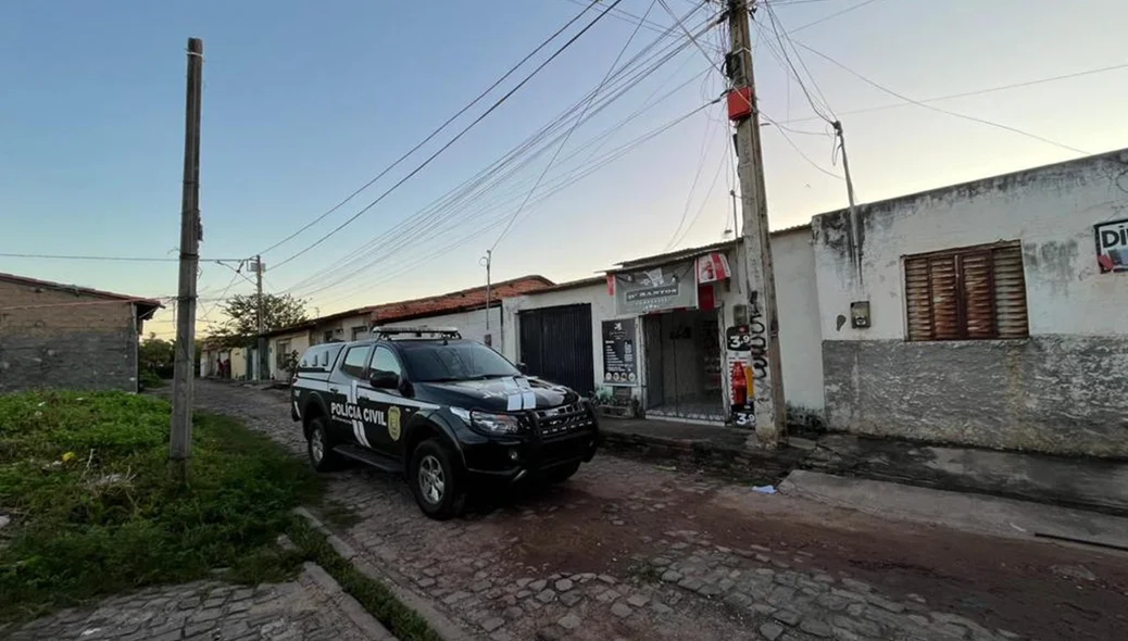 A investigação descobriu que o PCC alugava casas para traficar drogas