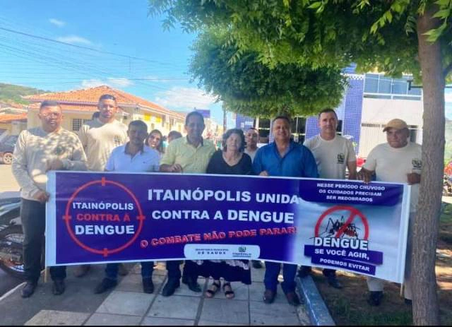 A mobilização teve por objetivo conscientizar a sociedade sobre os perigos trazidos pelo mosquito