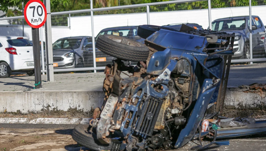 A velocidade máxima permitida na Avenida é de 70kmh