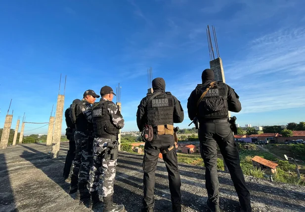 Agentes em operação