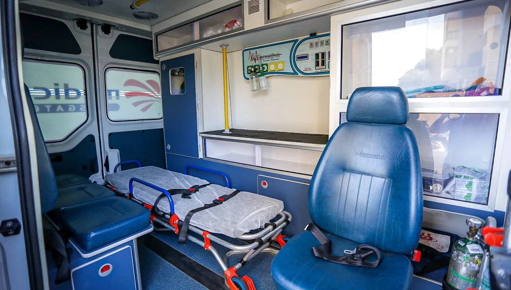 Ambulância moderna e equipada