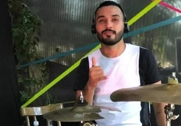 Baterista Ricardo Eric de Souza Silva