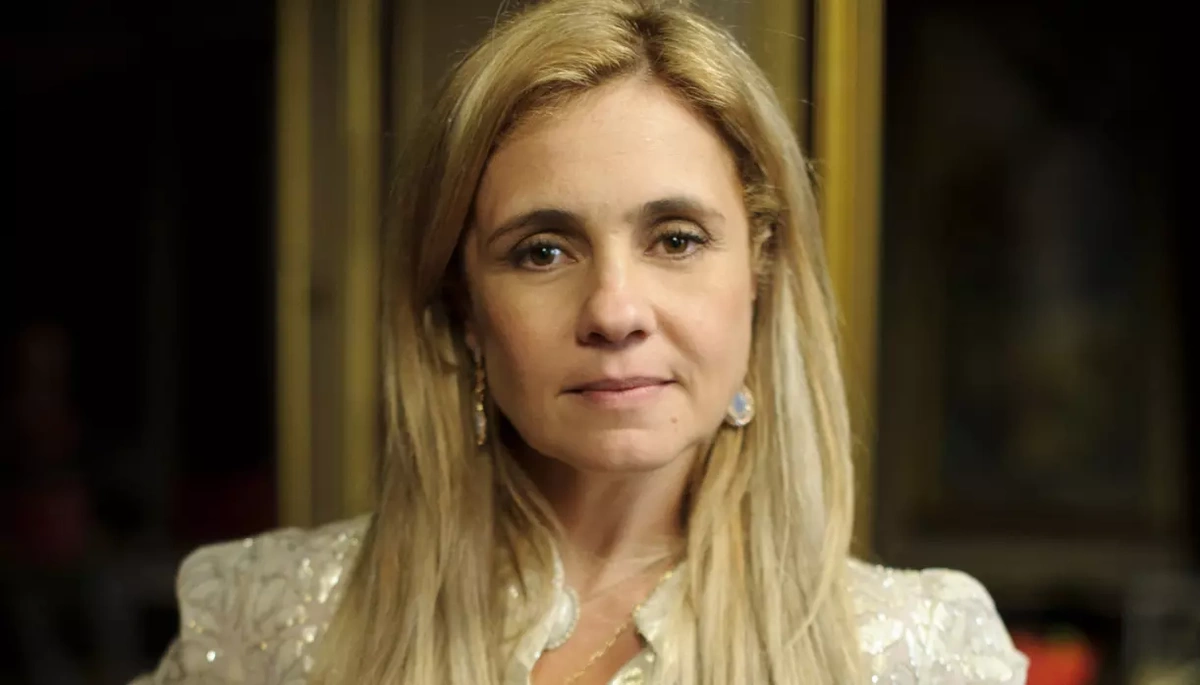 Carminha, vivida por Adriana Esteves