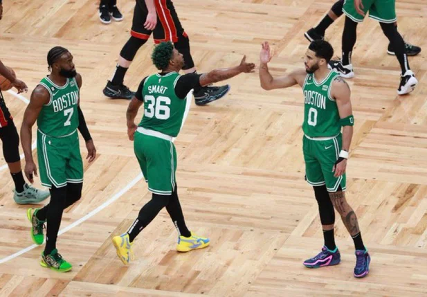 Celtics vencem Heat por 110 a 97 e aumentam chances de virada na série