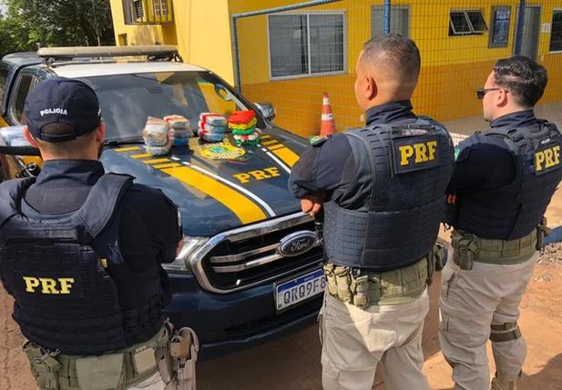 Cocaína apreendida pela PRF em Pico