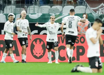 Corinthians venceu Fluminense com dois gols de Roger Guedes
