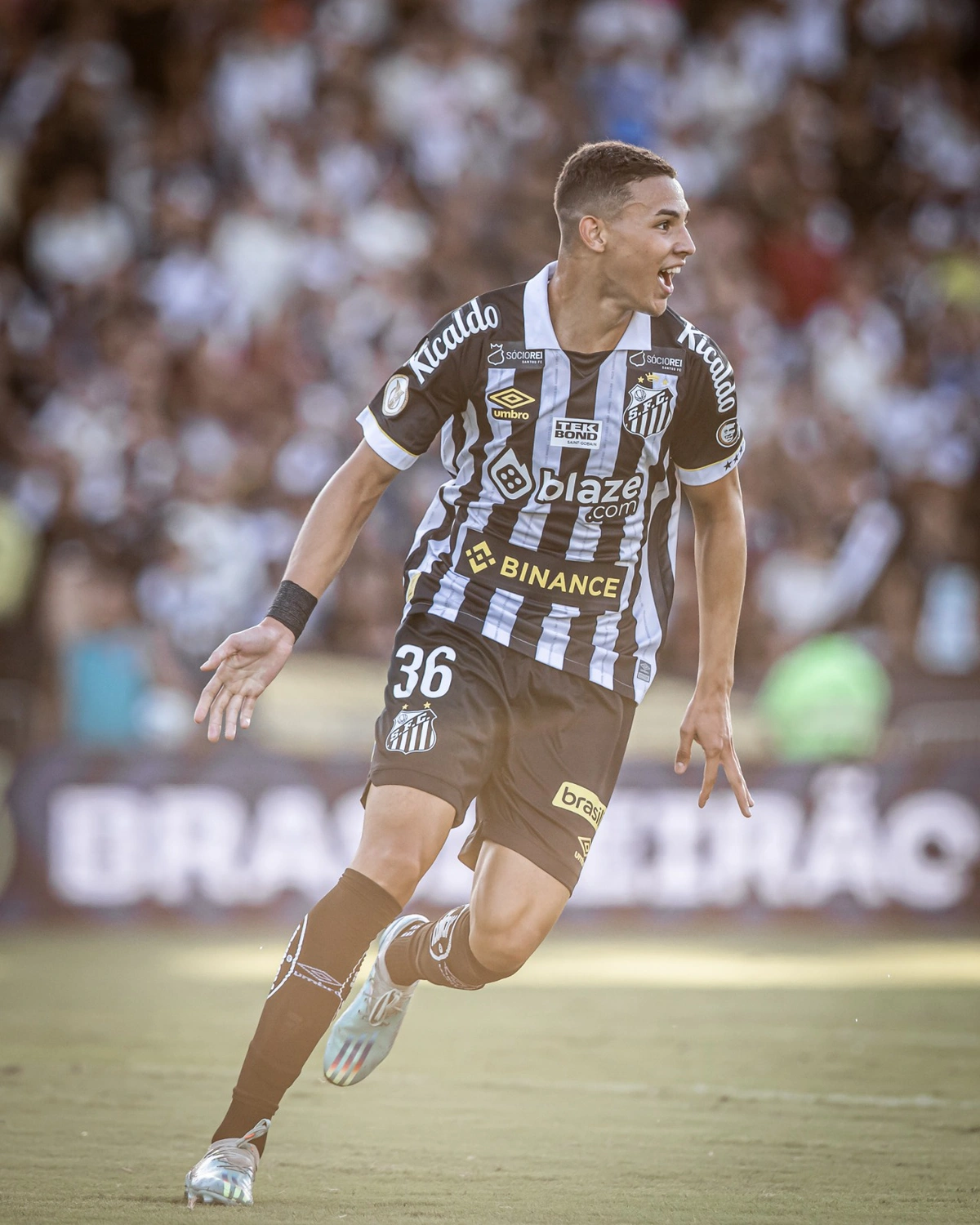 Deivid Washington marcou seu segundo gol enquanto profissional