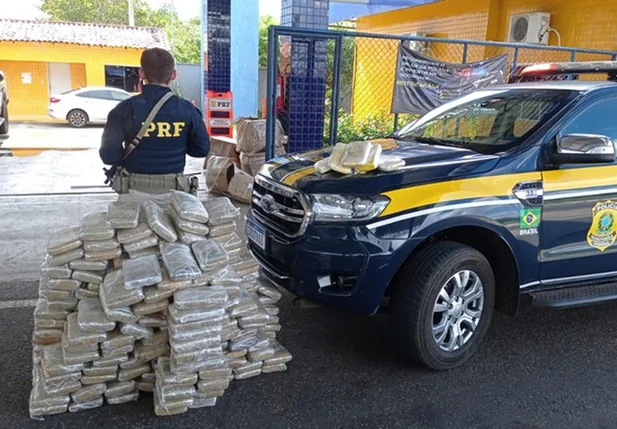 Droga apreendida pela PRF em Piripiri