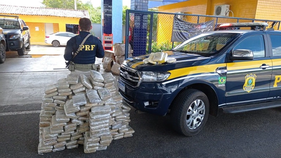 Droga apreendida pela PRF em Piripiri