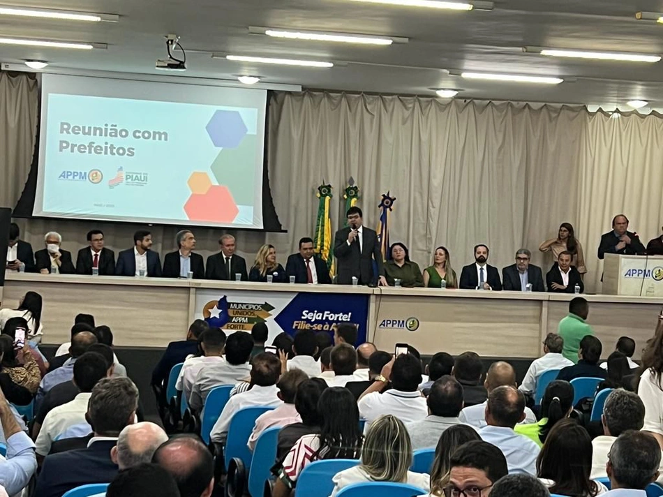 Evento na sede da APPM que reuniu mais de 140 prefeitos piauienses.