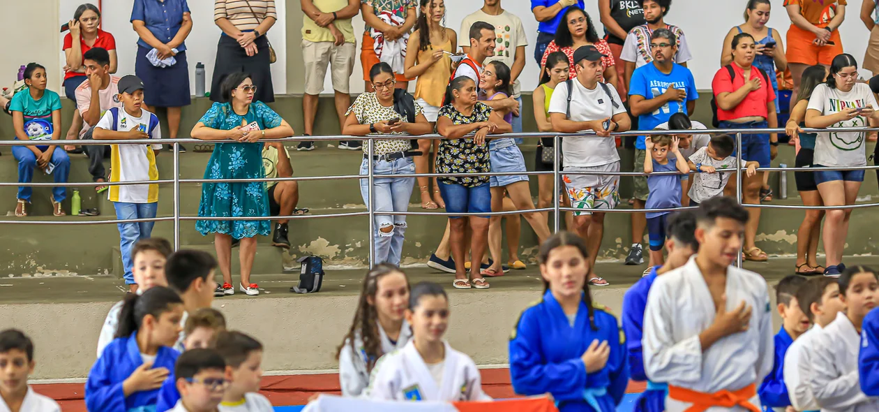 Familiares dos judocas na torcida