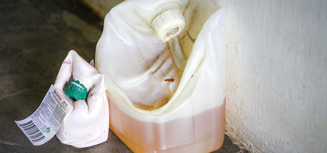 Gasolina encontrada no local