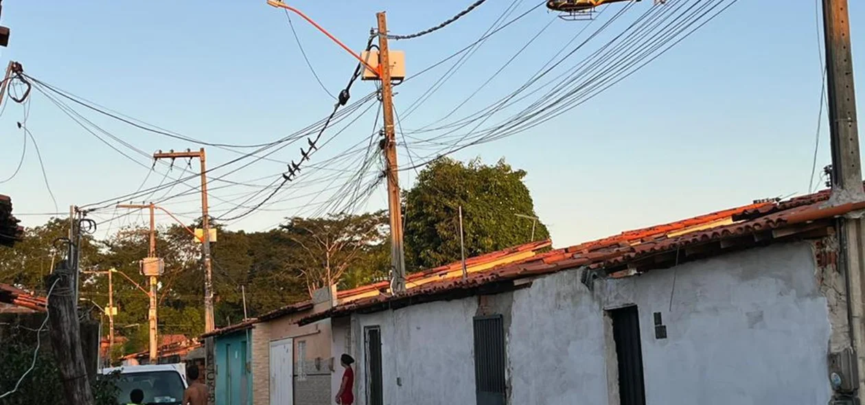 Helicóptero da PM durante operação na Vila Santo Afonso