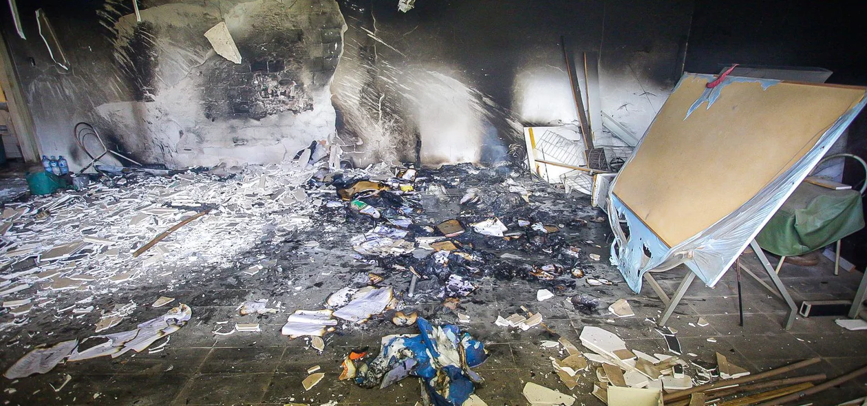 Incêndio deixa vigia gravemente ferido