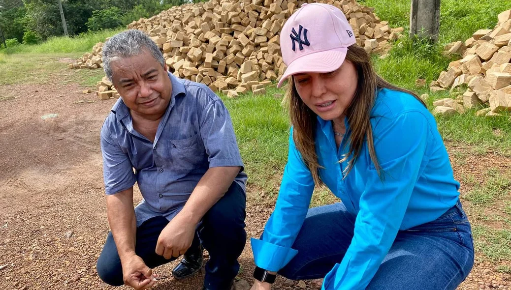 Ivanária Sampaio acompanha serviço no local das obras