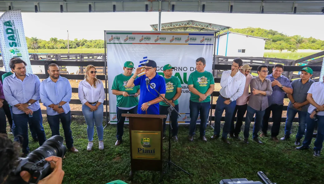 Lançamento da campanha de vacinação contra a febre aftosa