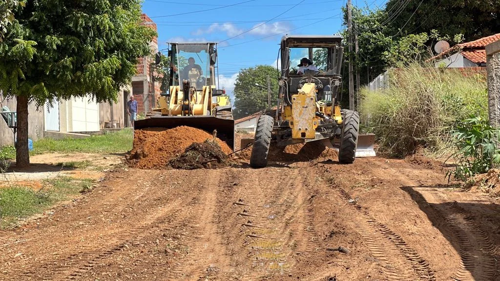 Limpeza das ruas de Curimatá neste domingo
