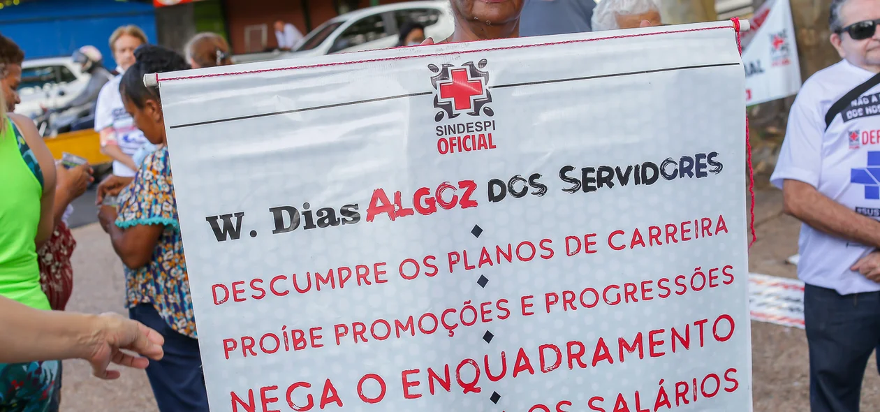 Manifestantes protestam contra privatização