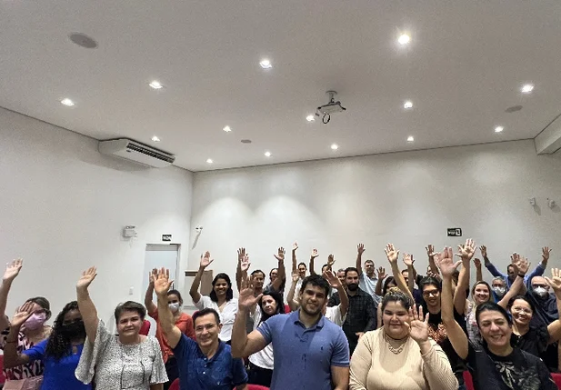 Médicos do Estado vão paralisar atividades