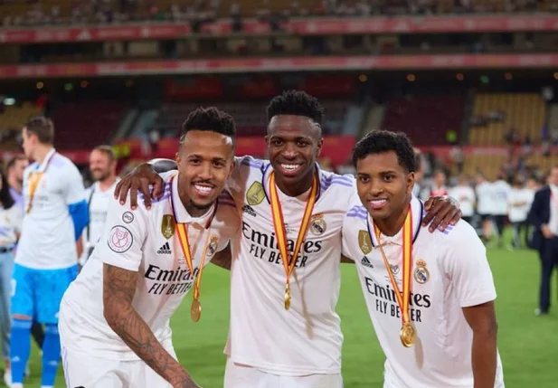 Militão, Vini Jr e Rodrygo conquistaram os seis títulos possíveis com a camisa do Real Madrid