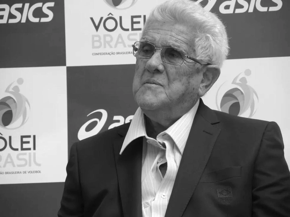Morre aos 89 anos, Walter Pitombo Laranjeiras, presidente da CBV