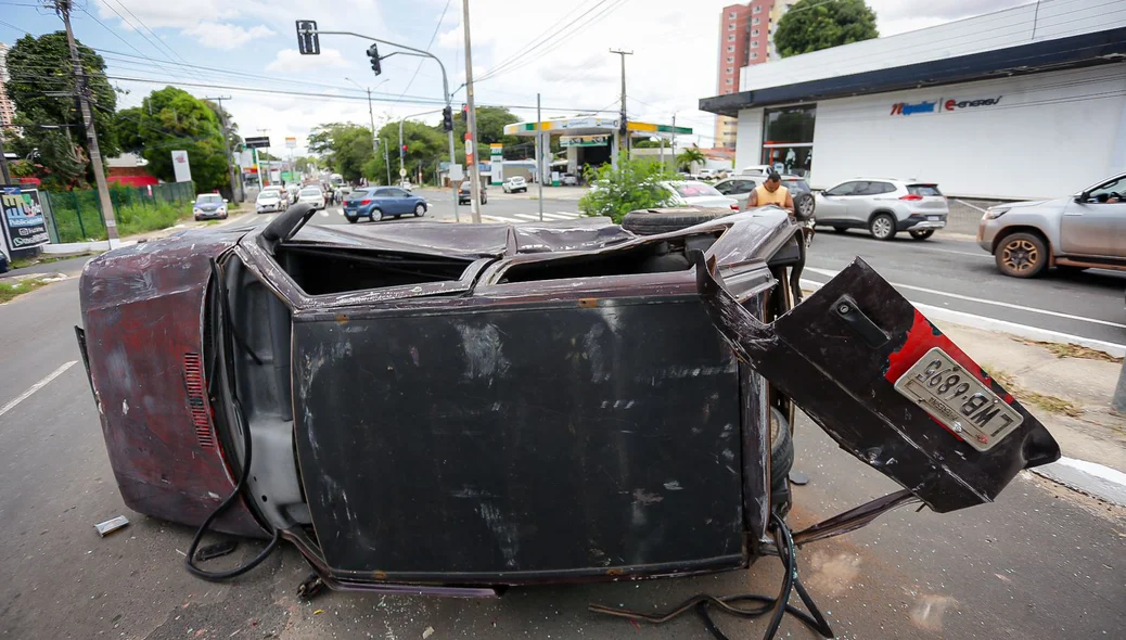 O acidente aconteceu na Avenida Presidente Kennedy