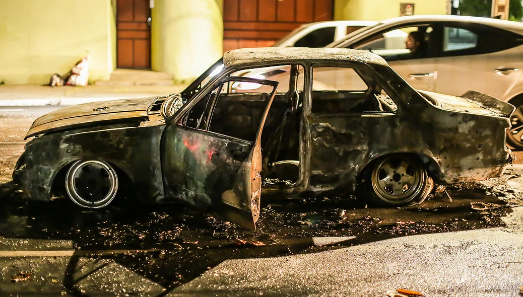 O veículo estava na Rua Irapuã Rocha