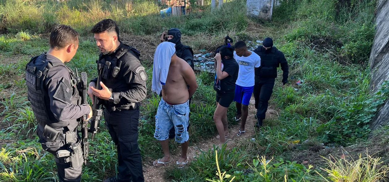 Operação do DRACO cumpre mandados judiciais na zona Sudeste de Teresina