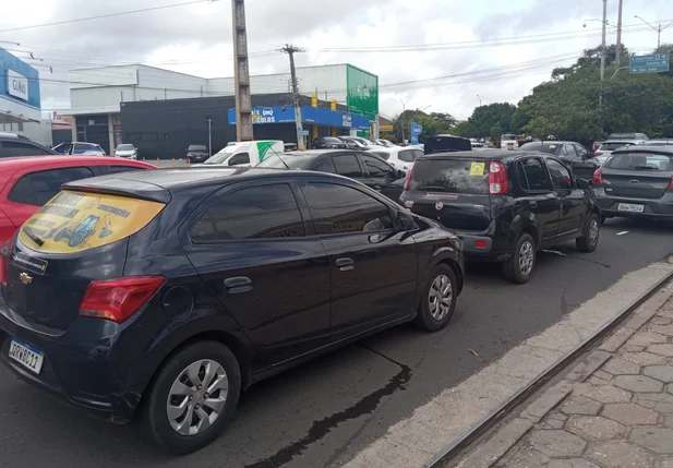 Paralisação dos motoristas de aplicativo na Avenida Presidente Kennedy, em Teresina