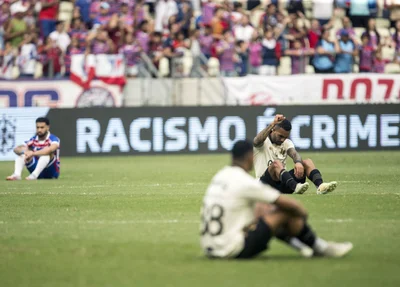 Partida entre Fortaleza e Vasco da Gama, na Arena Castelão, em Fortaleza