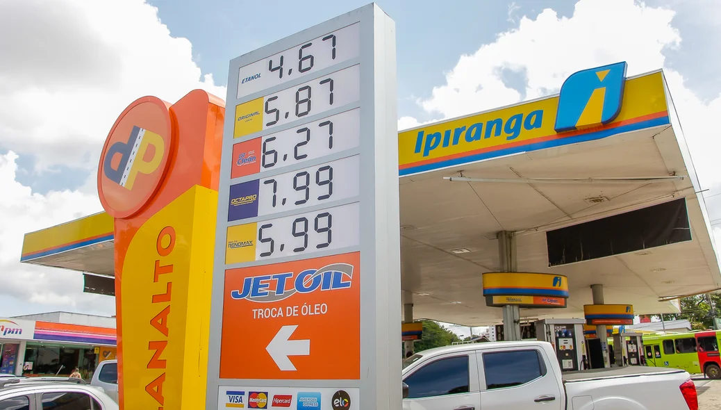 Posto Planalto localizado na avenida Dom Severino