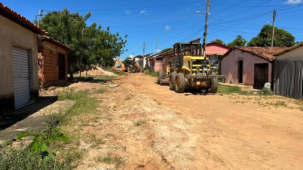 Prefeito de Curimatá visita obras