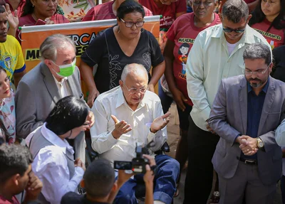 Prefeito Dr. Pessoa durante momento de oração
