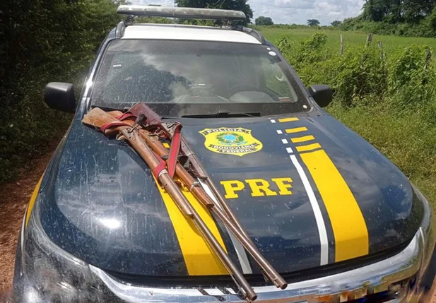 PRF apreende armas em Joaquim PIres
