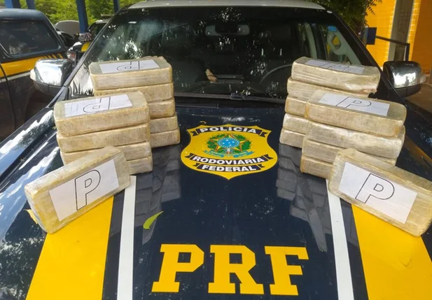 PRF em Picos apreendeu cocaína avaliada em mais de RS 2,4 milhões