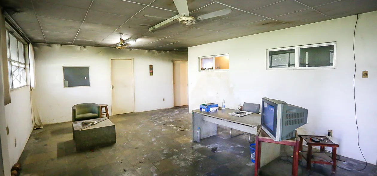 Prédio desativado da Castanha Industrial do Piauí