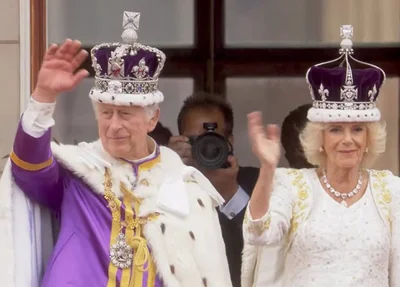 Rei Charles III e Rainha Camilla
