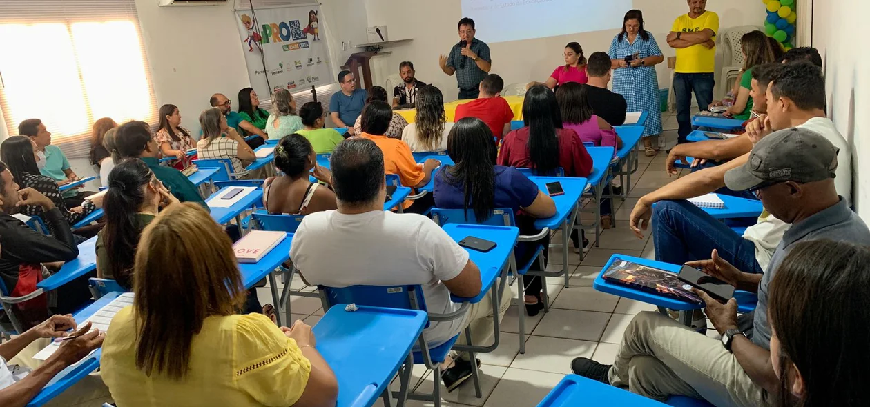 Reunião do Núcleo de Educação Indígena e Quilombola