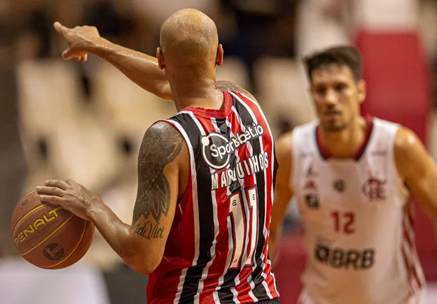 São Paulo vence Flamengo no jogo 1 por 80 a 72