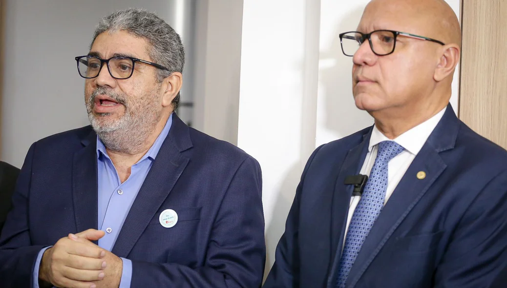 Secretário de Saúde Antônio Luiz e Franzé Silva