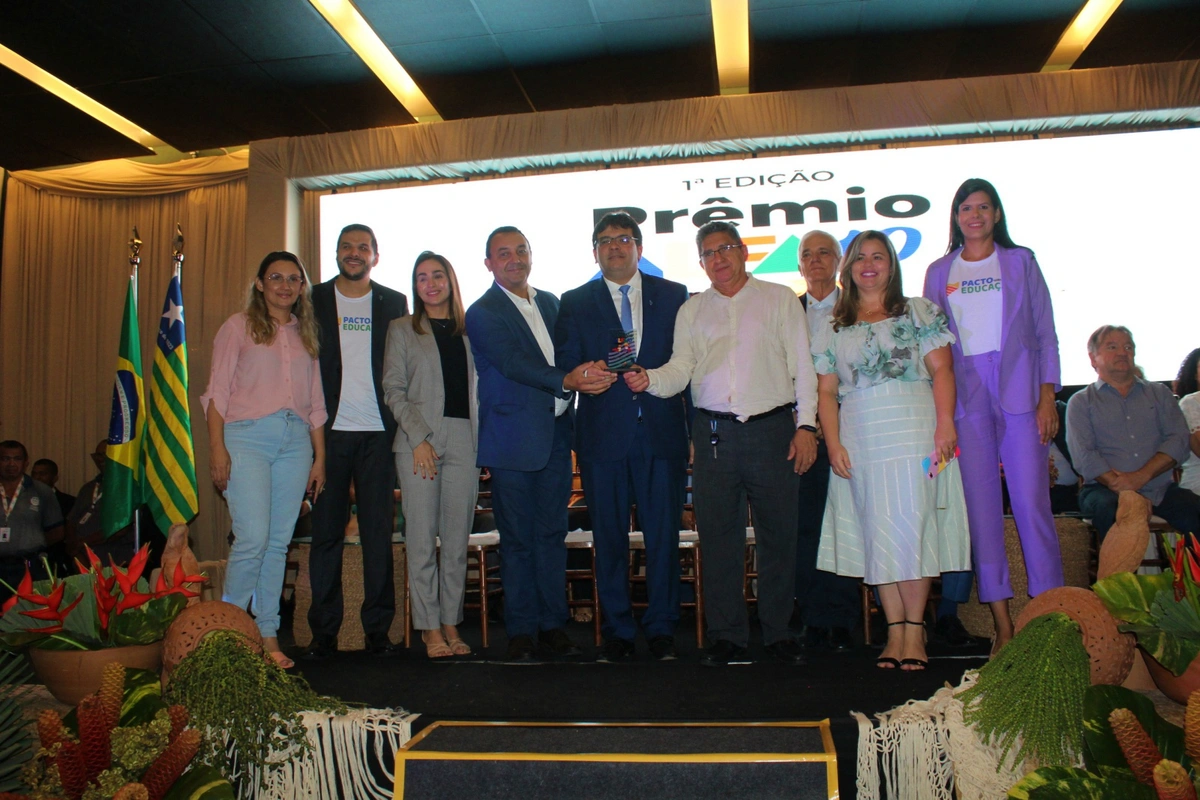 Secretário Nouga Cardoso prestigiou o lançamento do programa Pacto pela Educação