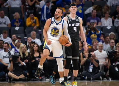 Stephen Curry marcou 50 pontos para garantir os Warriors nas semifinais da Conferência Oeste